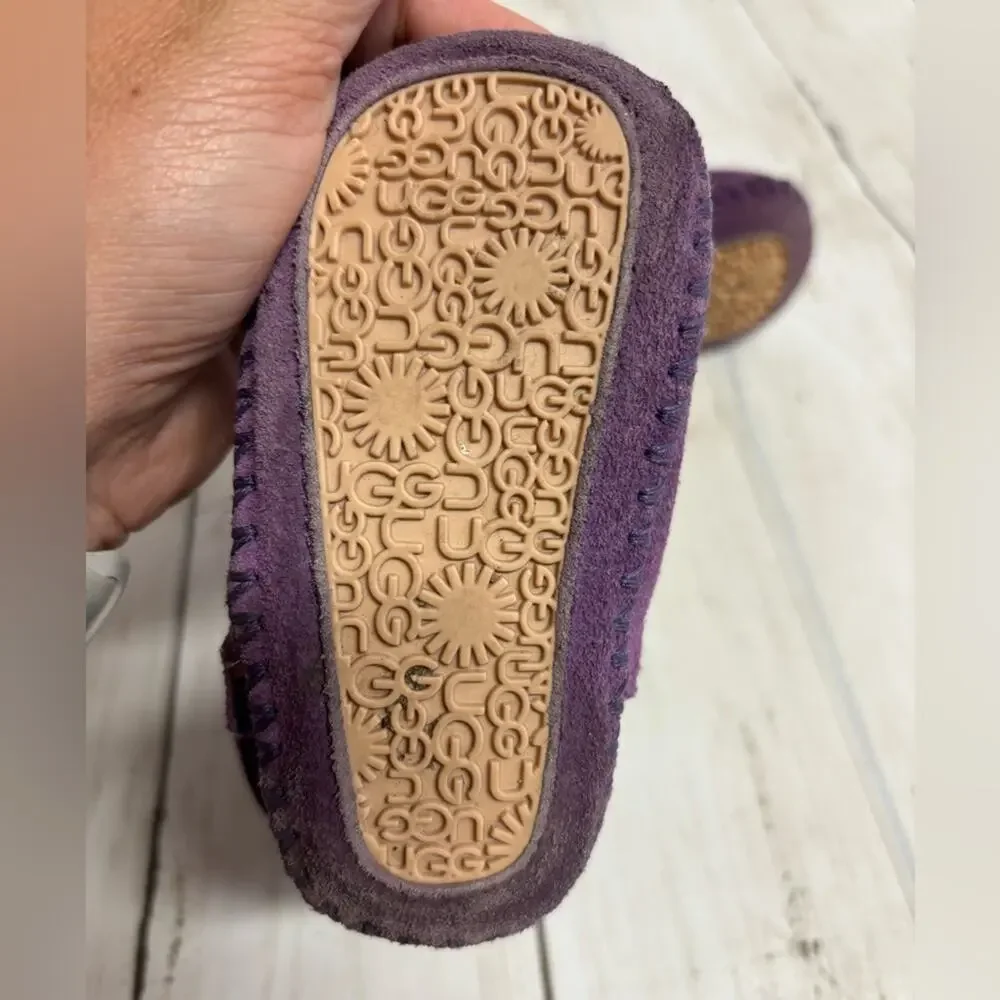 UGG Baby Cabby booties in purple suede with a bow detail Infant Size 2